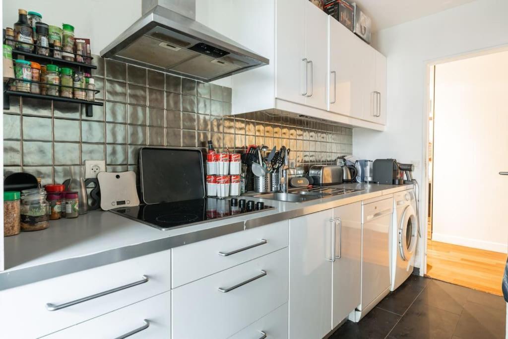 Apartment Centre *